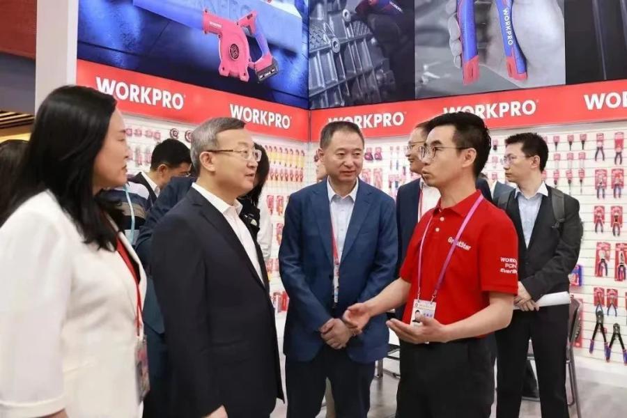 17048499321578523F5B.jpg 3.jpg