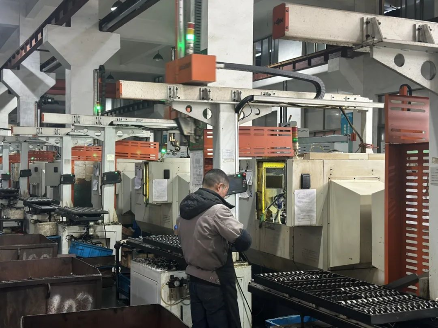 17061594393694093879.png 2.png